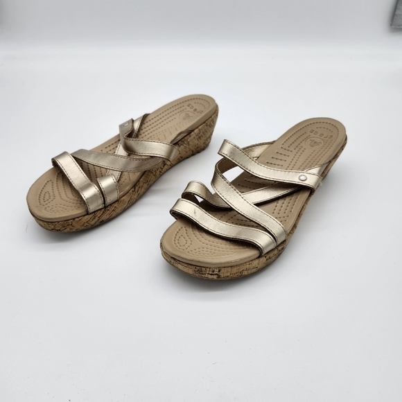 Cork wedge Crocs,  gold, size 9, A-Leigh - Picture 5 of 5